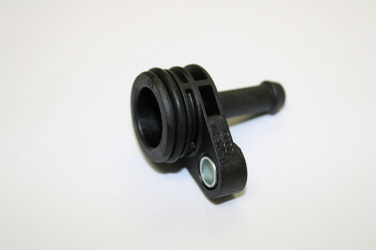 06K121143 VAG Brida del sistema de refrigeración (triple unión)
