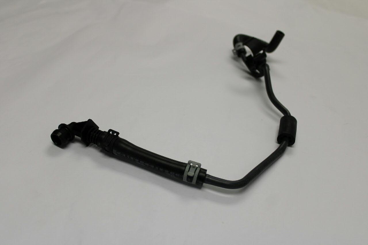 06L121081E VAG Manguera de refrigeración