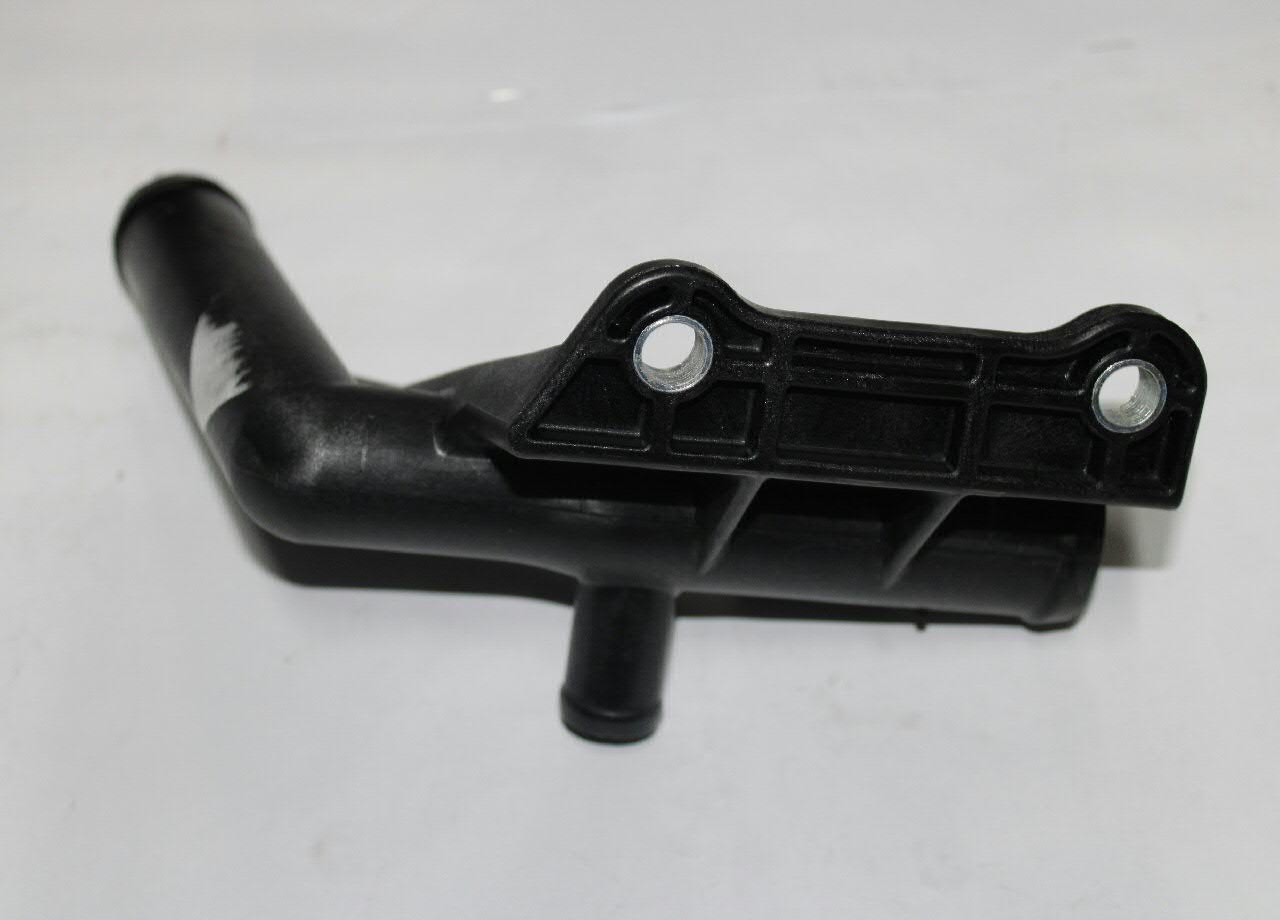 076121085A VAG Brida del sistema de refrigeración (triple unión)