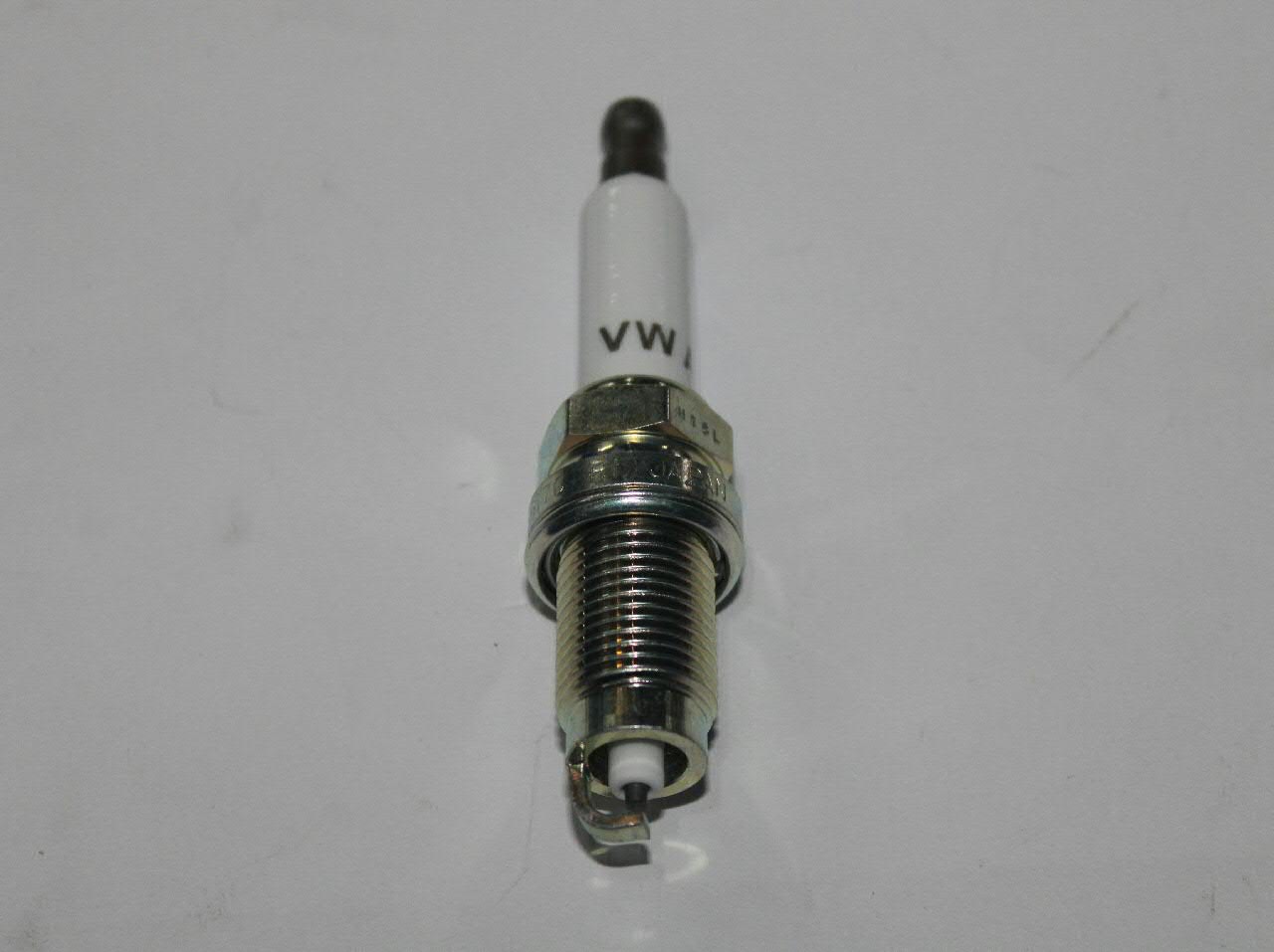 101905617C VAG Bujía de ignición