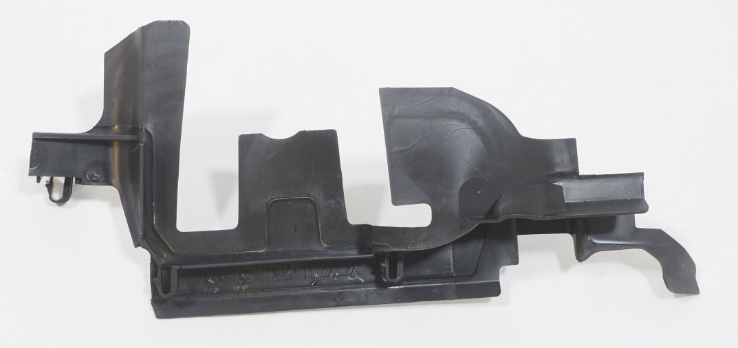 1K0121284E VAG Deflector de aire del radiador derecho