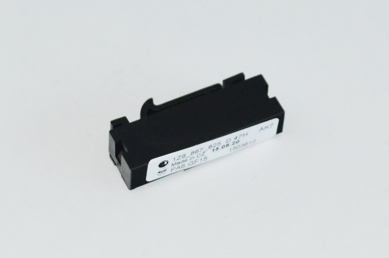 1Z9867825D47H VAG