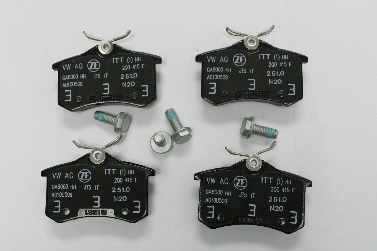 Pastillas traseras de freno VAG 2Q0698451B precio, desde 21,61 EUR