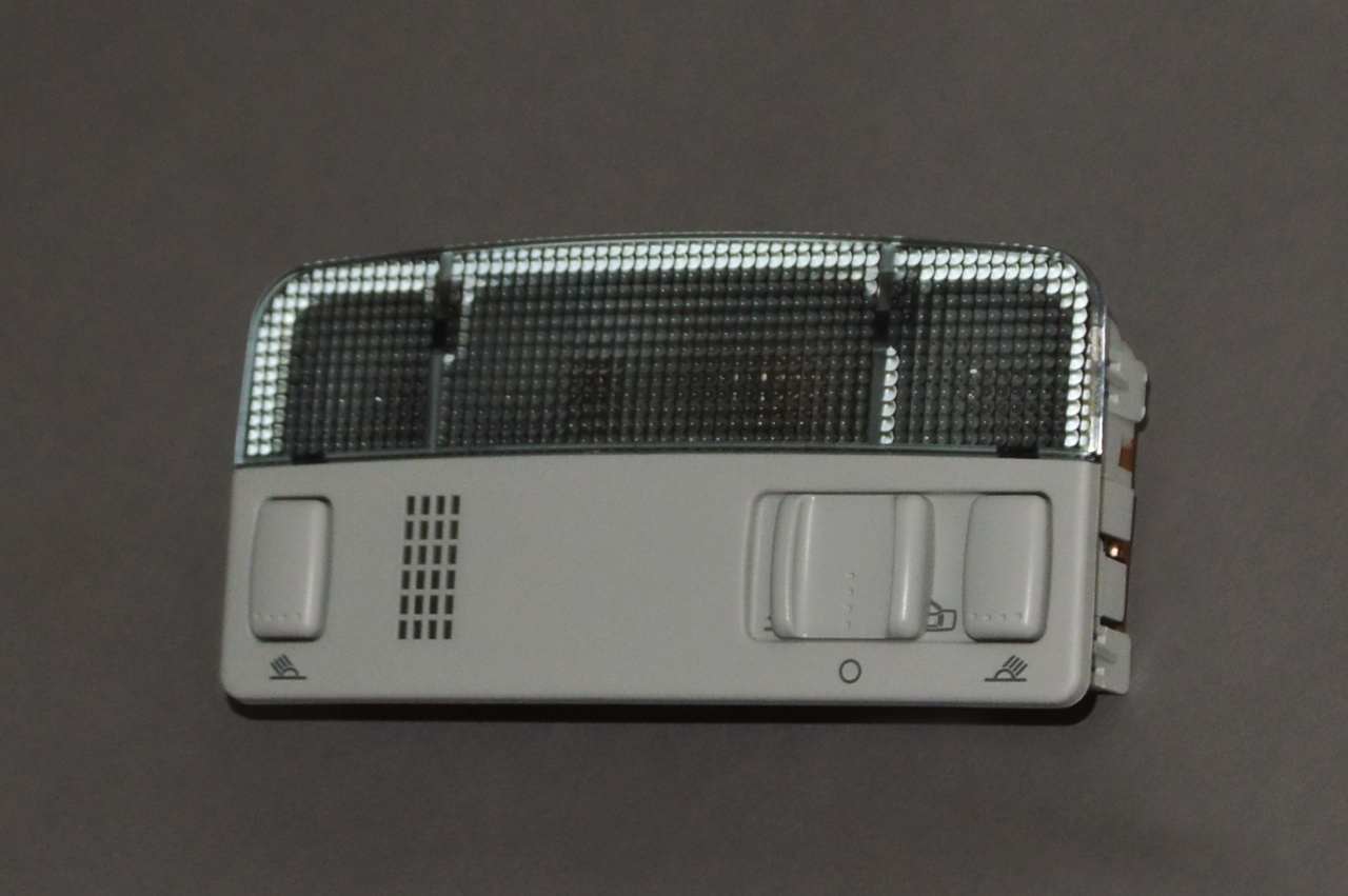 3B0947105CY20 VAG Luz de techo interior (cabina)