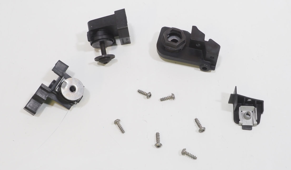 3G0998226 VAG Soporte de fijación del faro delantero derecho