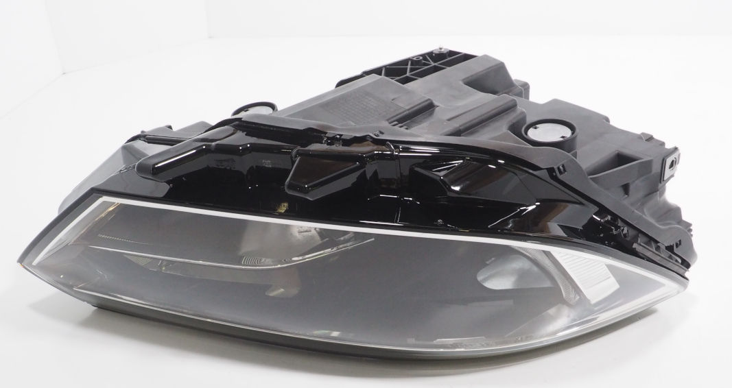 Faro delantero derecho Volkswagen Passat (3G2, CB2)