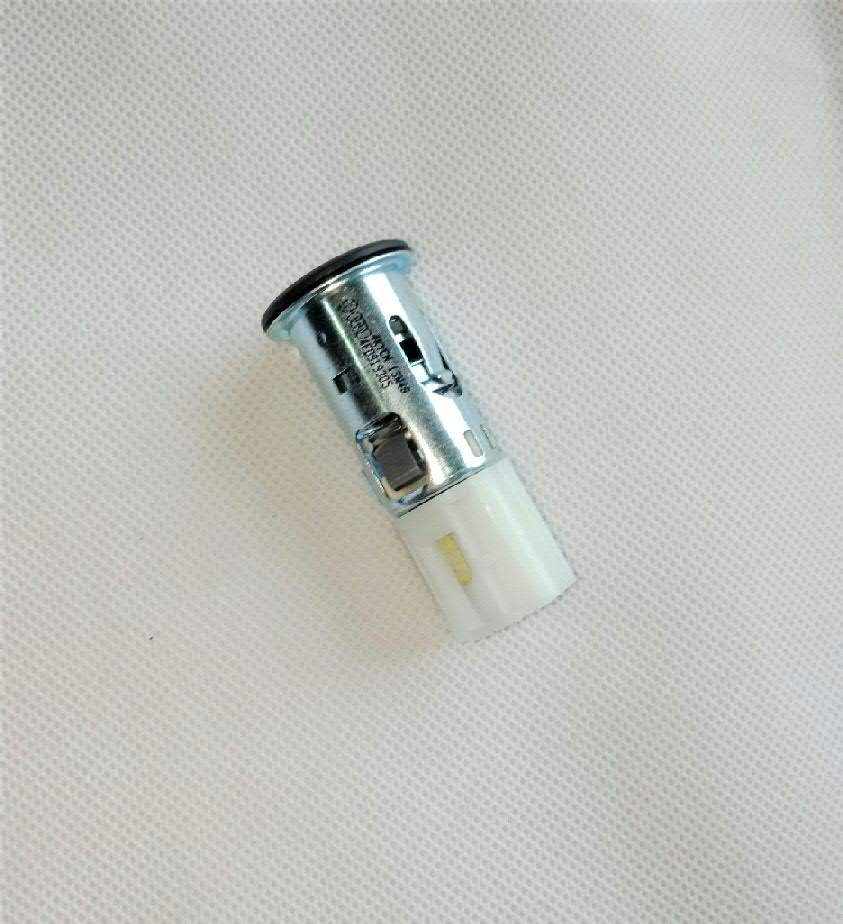 Mechero de coche VAG 4B0919305C01C precio, desde 40,74 EUR