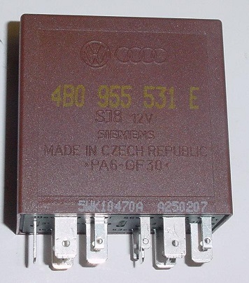 Relé de bomba de agua de limpiaparabrisas Audi A3  (1996-2003)