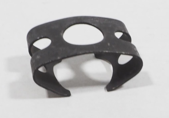 Abrazadera de fijación de la manguera de freno VAG 4D0611715B precio, desde 0,61 EUR