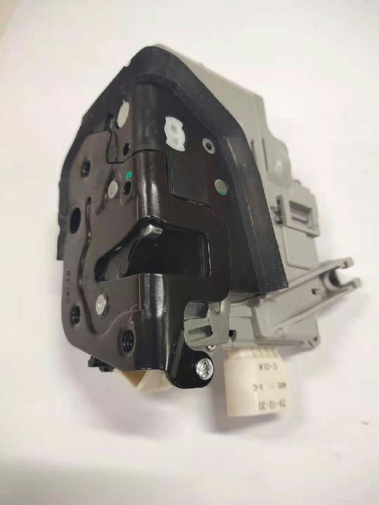 4F1837015E VAG