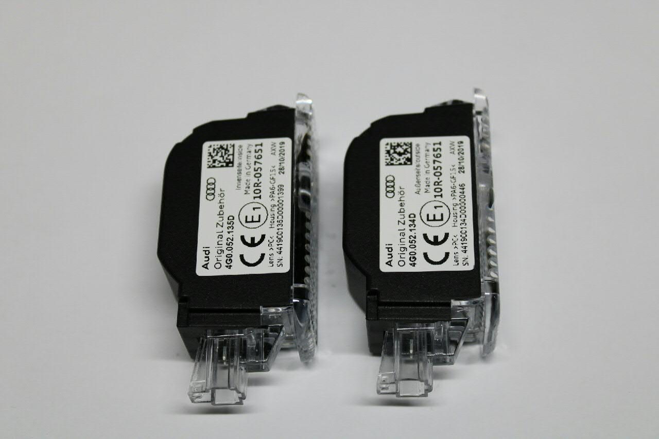 Lámpara de cortesía de puerta 4G0052133G VAG