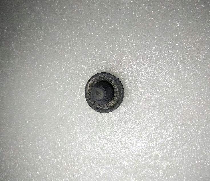 4H0827589B VAG