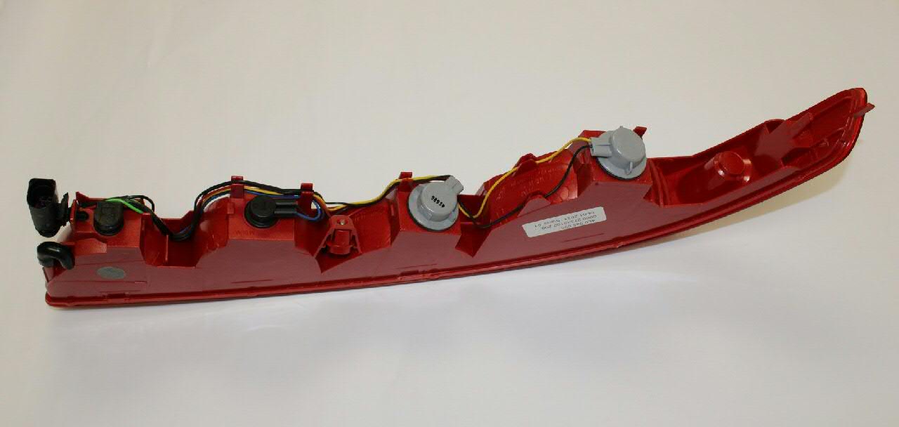 Piloto trasero izquierdo de parachoques VAG 4L0945095 precio, desde 94,86 EUR