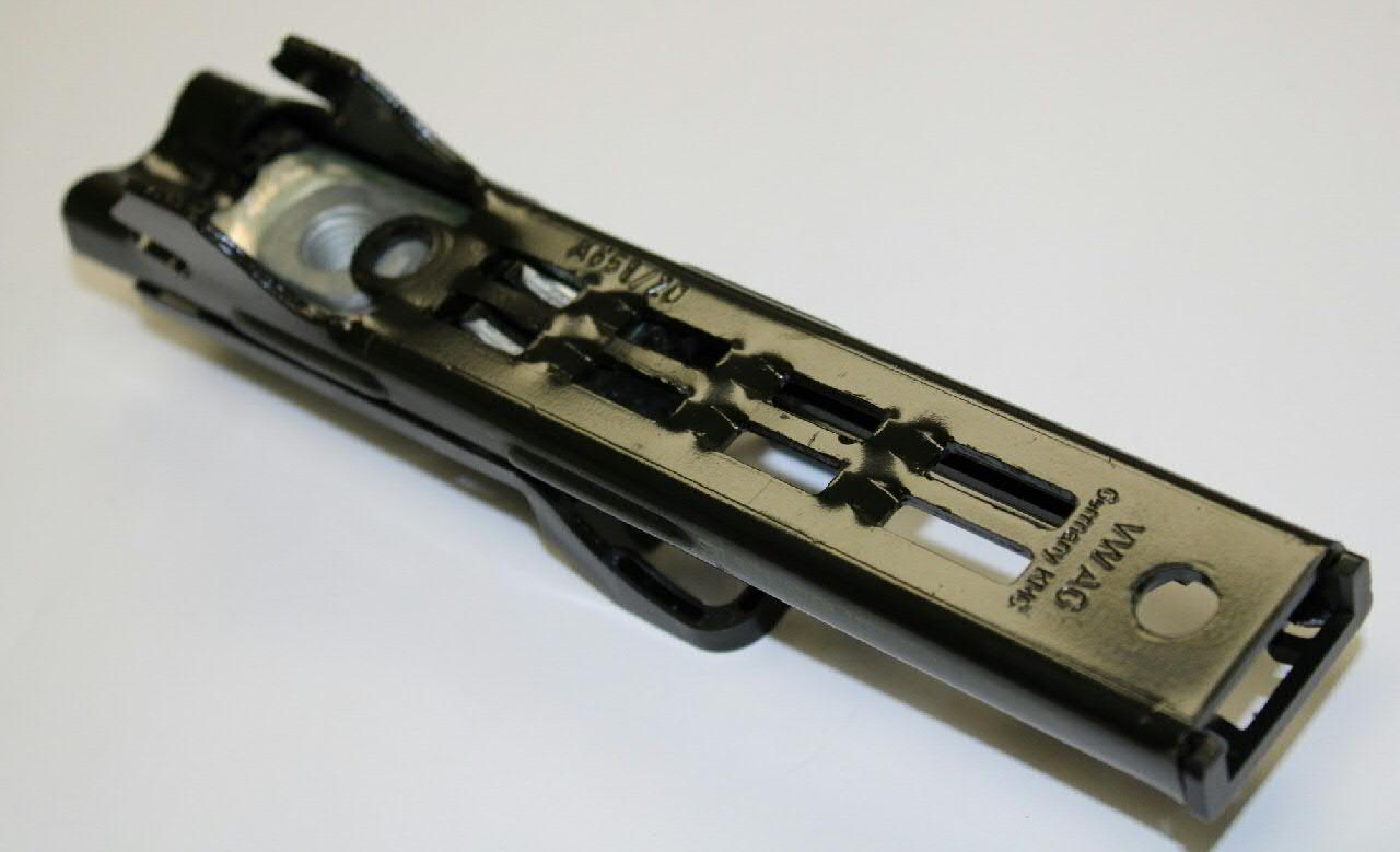 Regulador de altura del cinturón de seguridad delantero izquierdo VAG 565857819A precio, desde 84,69 EUR