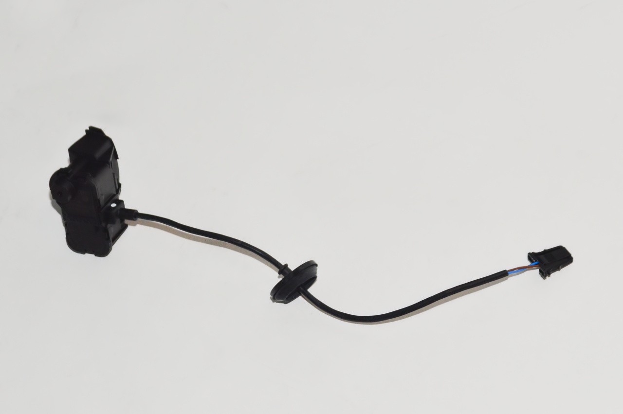 Cerradura de la tapa del depósito de combustible 5C6810773K VAG