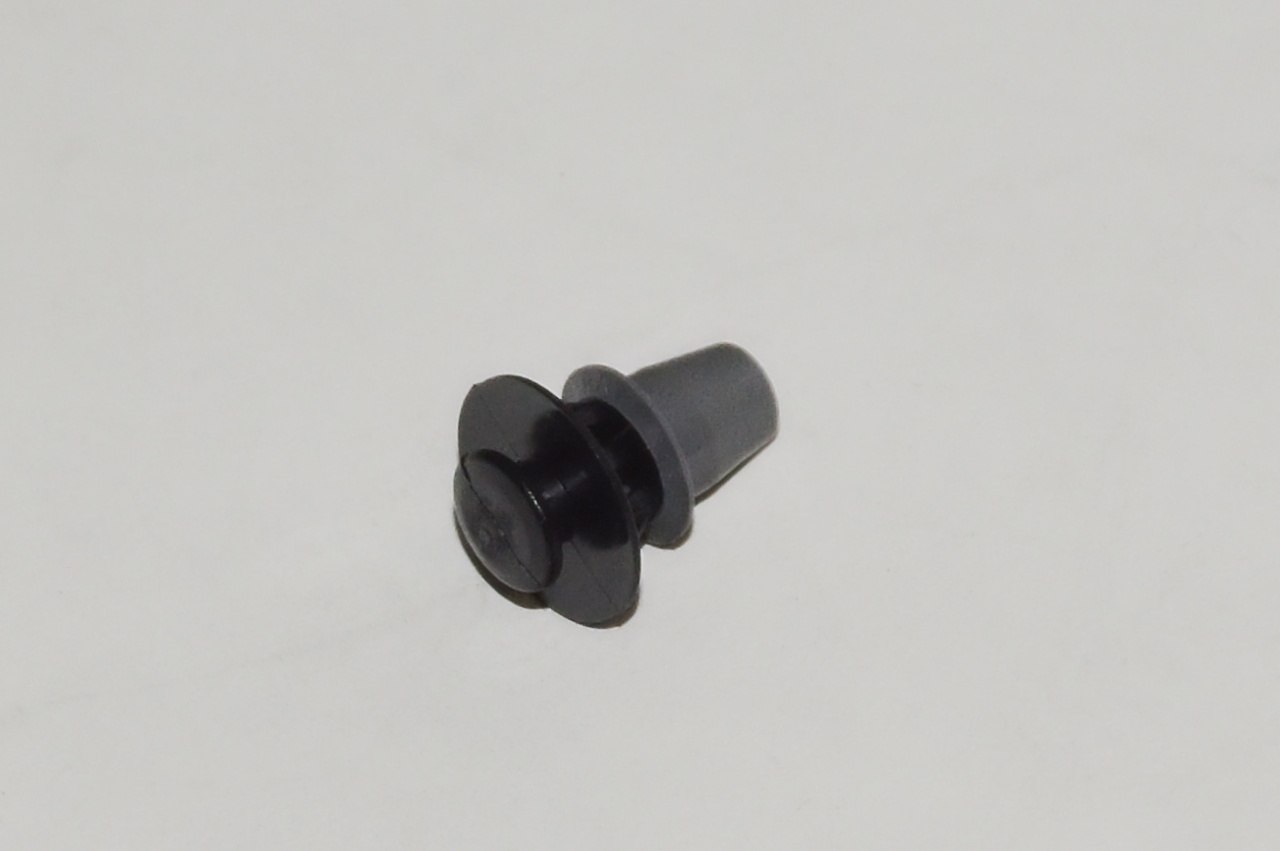 5J0853573 VAG Clip de fijación del guardabarros delantero