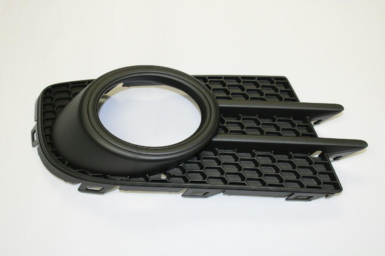 Embellecedor de faro antiniebla derecho VAG 5N0853666E9B9 precio, desde 28,72 EUR