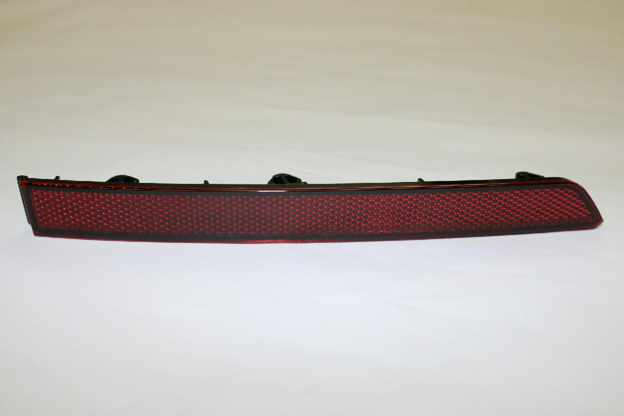 Reflector trasero izquierdo del parachoques VAG 5NA945105A precio, desde 23,84 EUR