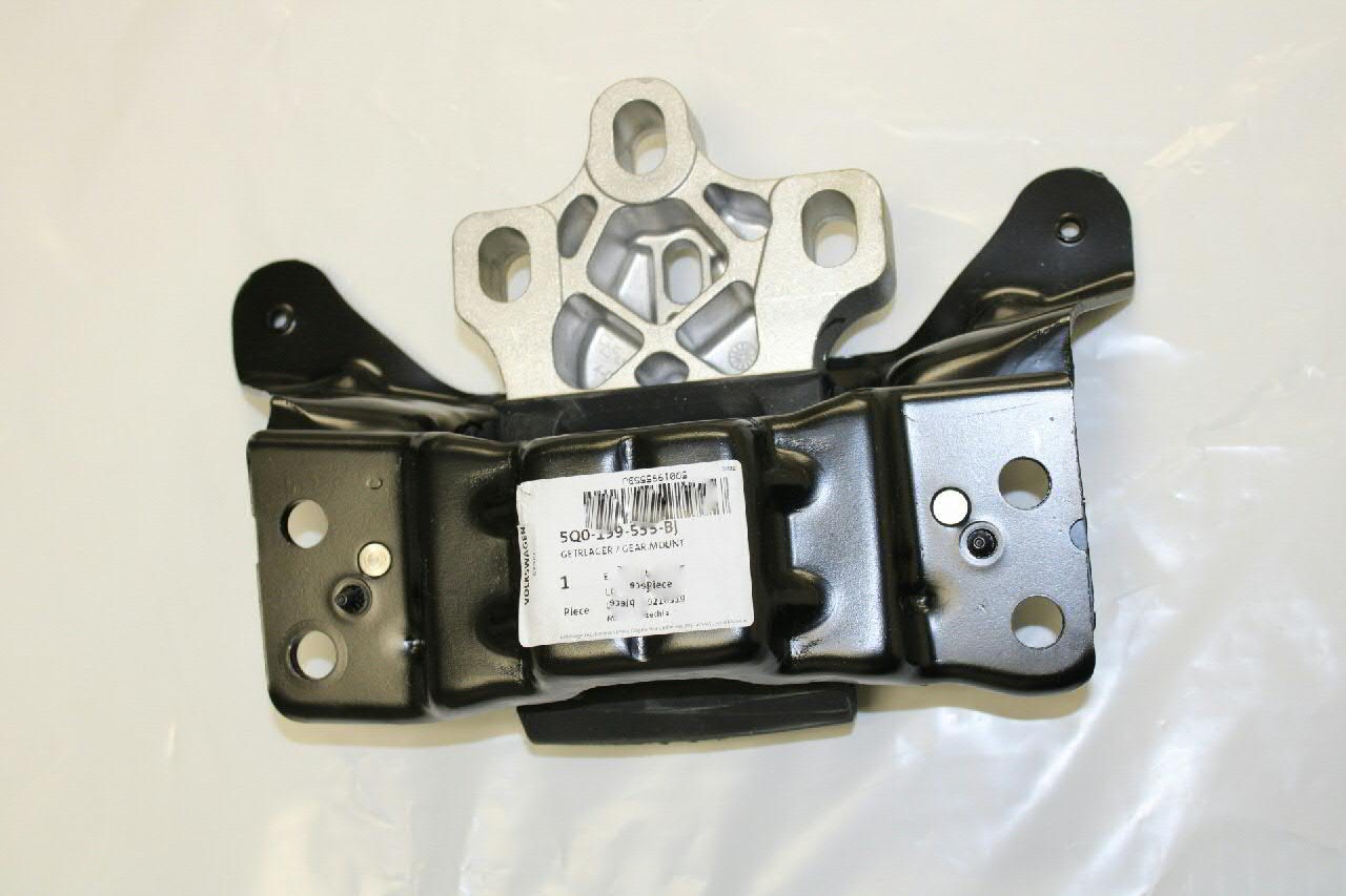 Soporte de motor izquierdo VAG 5Q0199555BJ