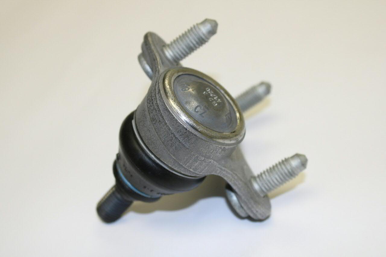 Rótula de suspensión inferior derecha VAG 5Q0407366A precio, desde 16,30 EUR