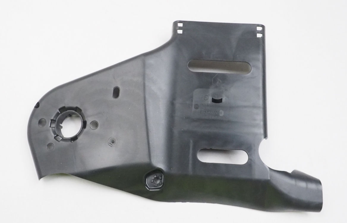 5Q0501559K VAG Protección inferior trasera del brazo de suspensión