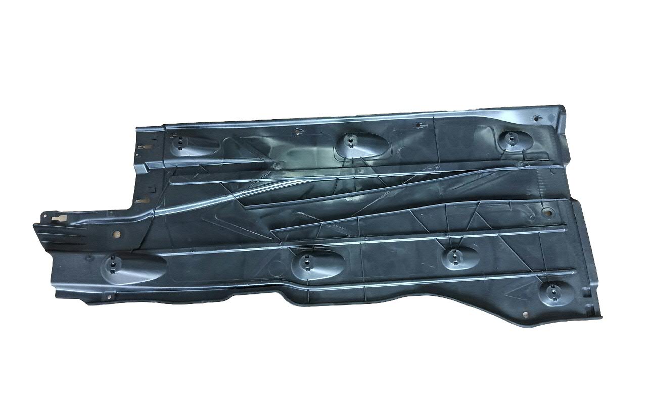 5Q0825202L VAG Protección inferior derecha