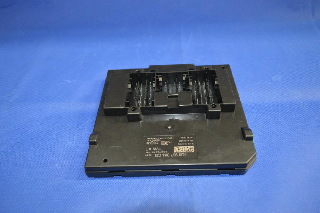 Módulo de control de red de a bordo VAG 5Q0937084CG precio, desde 159,72 EUR