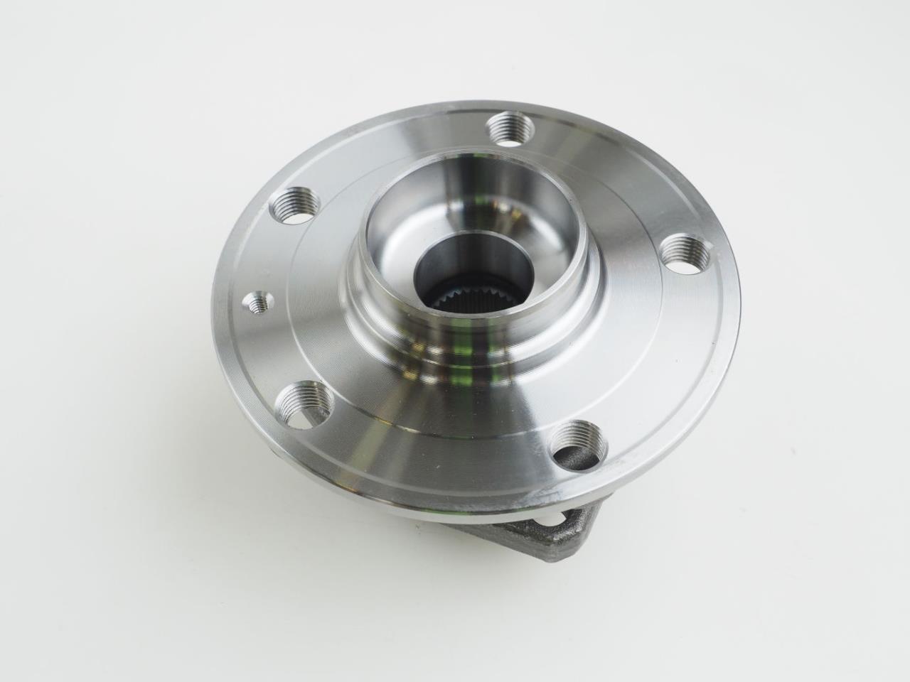 Cubo de rueda delantero VAG 5WA407621