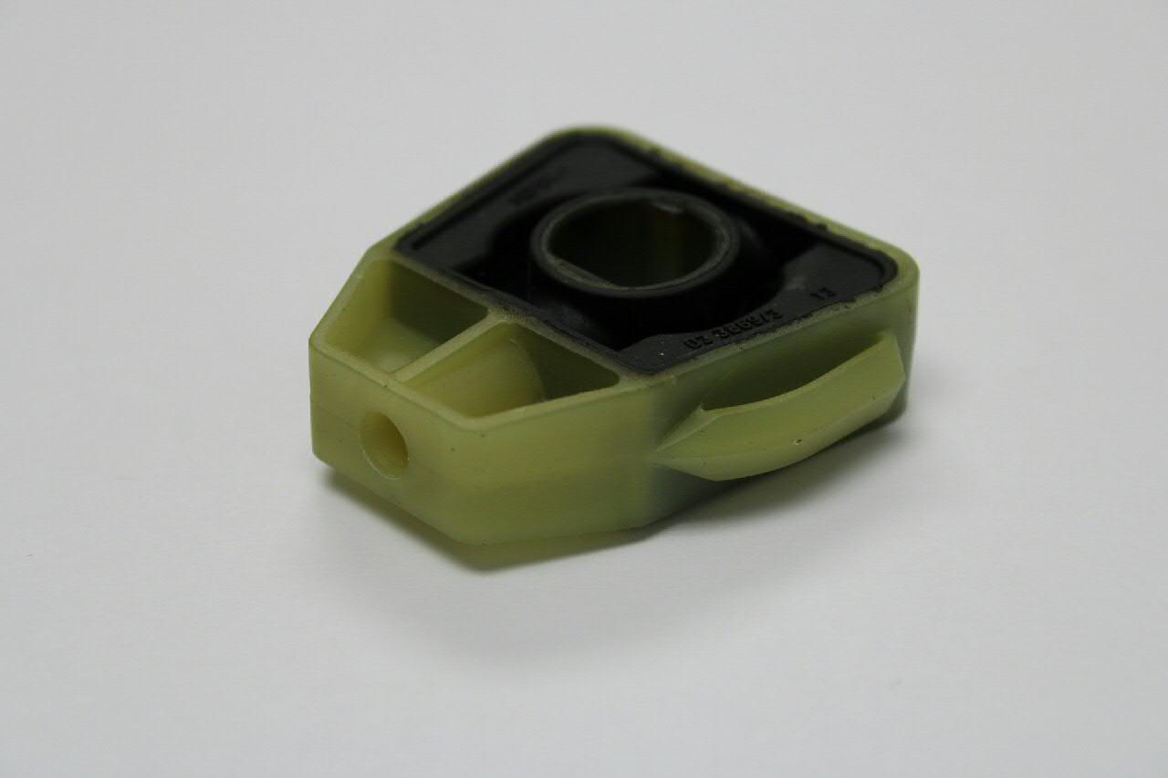 6Q0121367 VAG Soporte de montaje del radiador del aire acondicionado