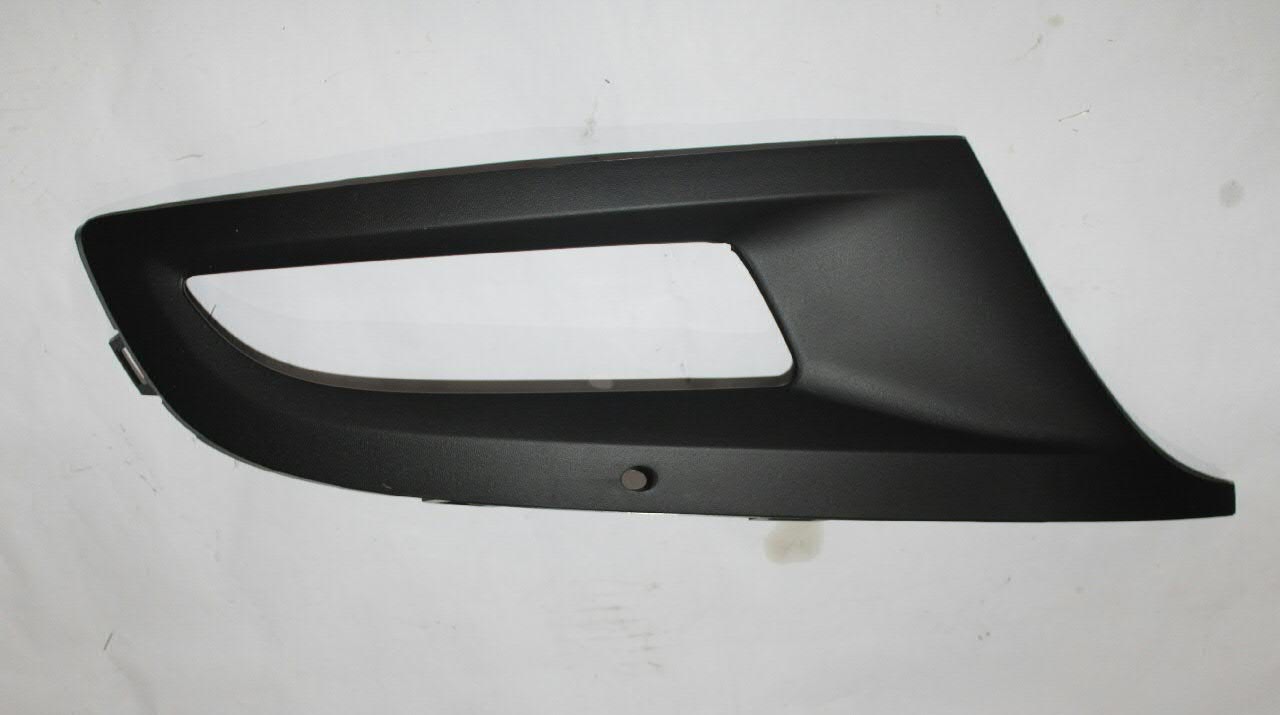 6R0853666D9B9 VAG Tapa de rejilla de faro antiniebla delantero derecho