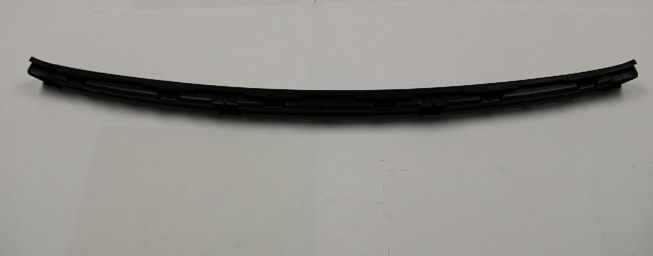 6R6807863B VAG Soporte central del parachoques trasero