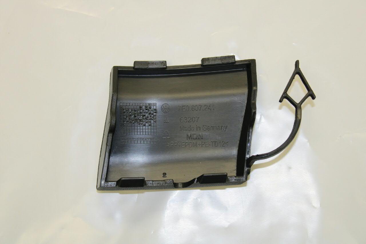 Cobertura de parachoques, enganche de remolque, delantera  para Volkswagen Transporter T5 7JD, 7JE