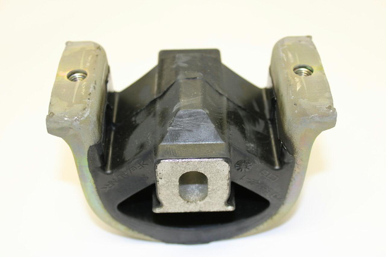 Soporte de motor delantero VAG 7H0199848D precio, desde 22,57 EUR