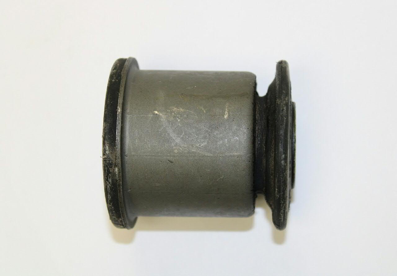 Buje del brazo inferior trasero VAG 7H0501131A precio, desde 15,19 EUR