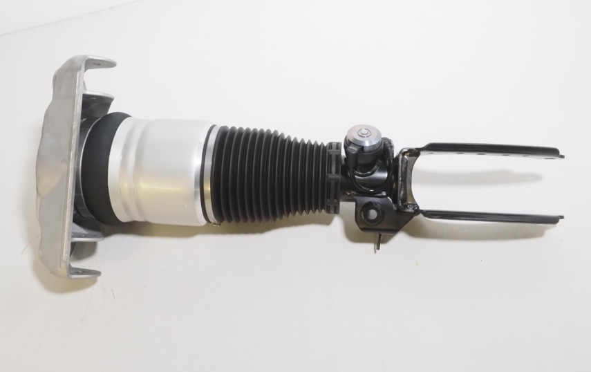7L8616040H VAG
