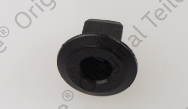 7M3915428 VAG Clip de fijación del guardabarros delantero