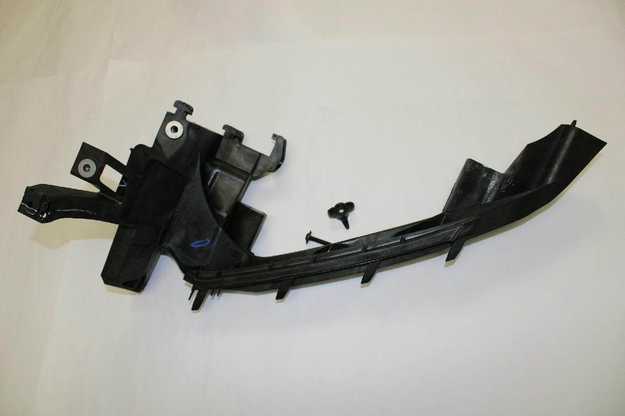 Adaptador para montaje de faros delantero izquierdo VAG 80A805607