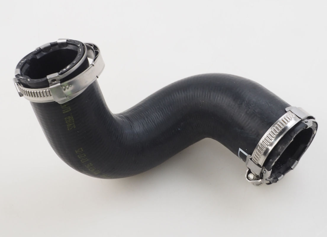 8E0145790G VAG Manguera del intercooler