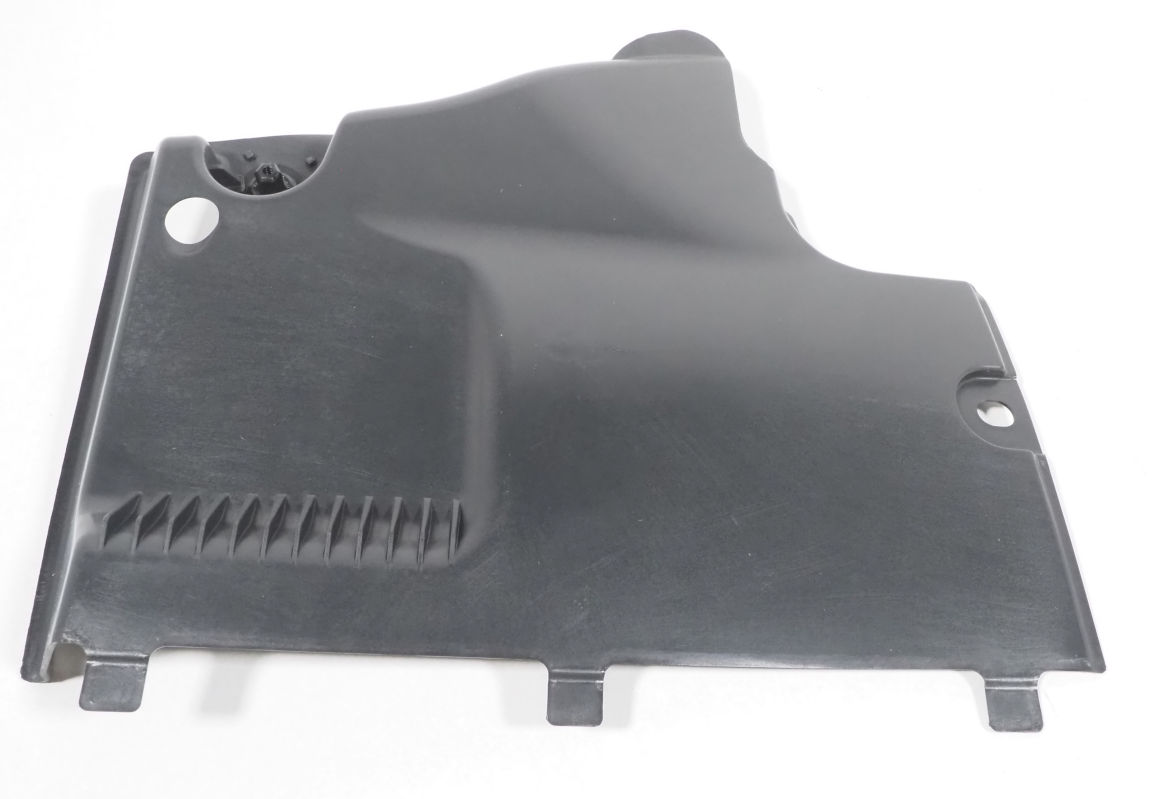 8K0825202A VAG Protector de bajos delantero derecho