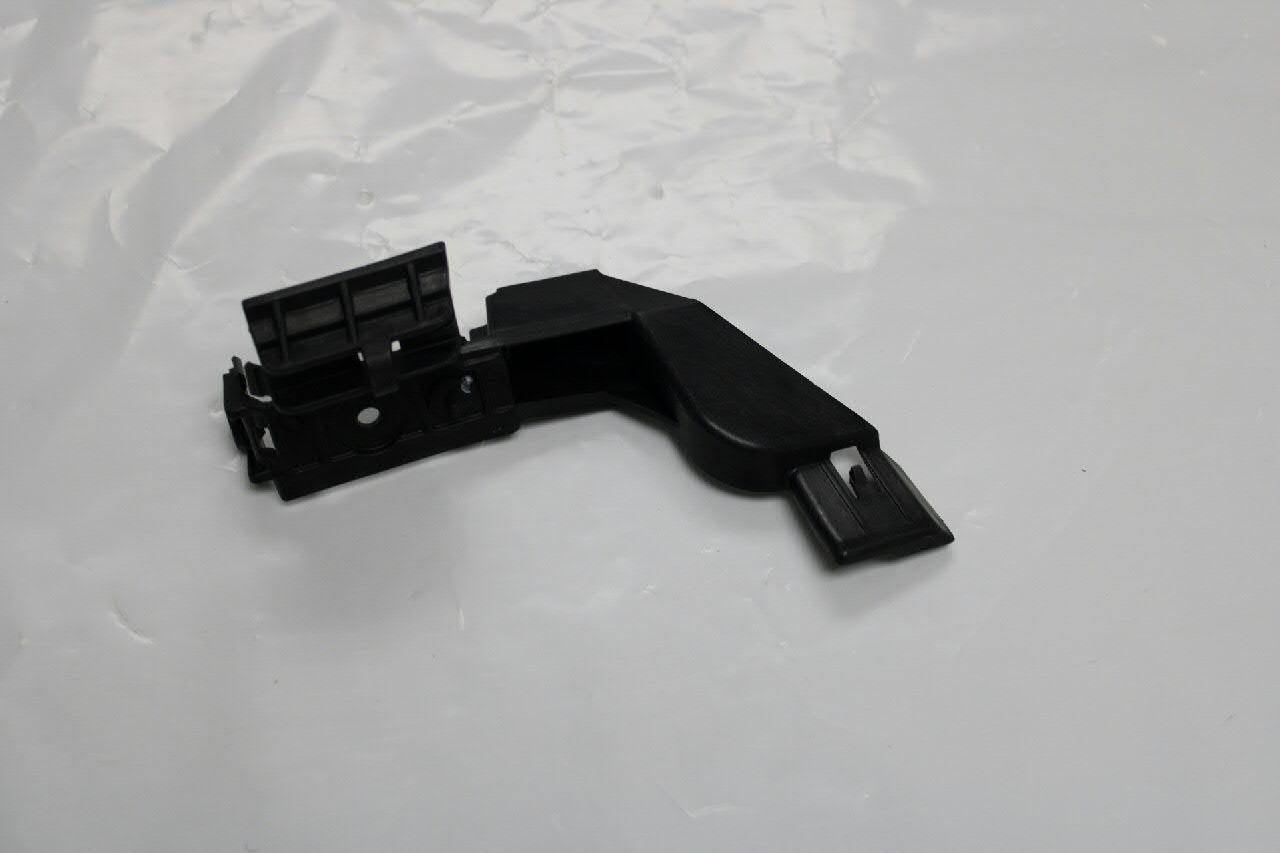 Comprar 8K5807890A VAG Soporte del parachoques trasero derecho