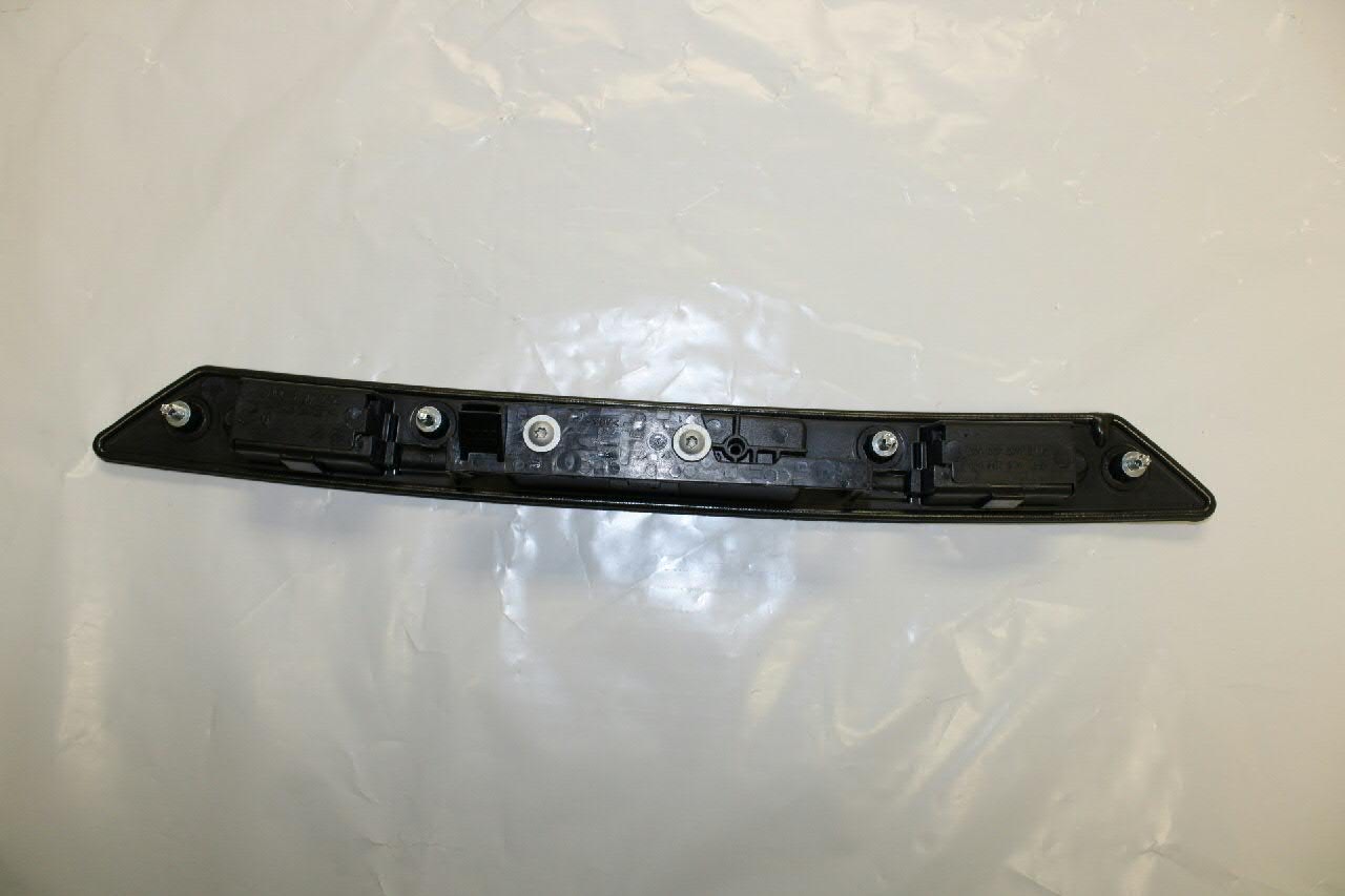 Comprar 8P48275743FZ VAG Moldura de tapa de maletero