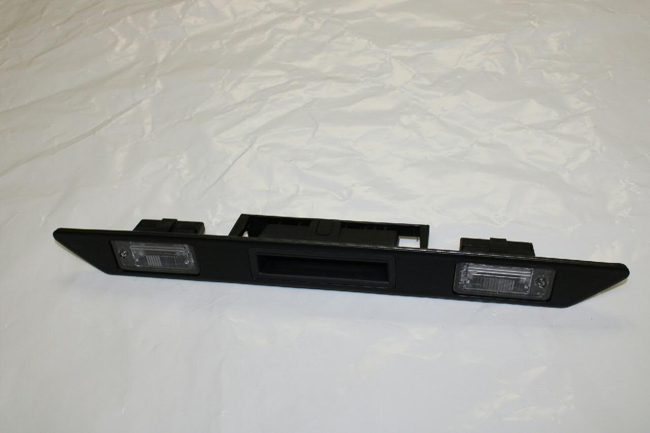 8P48275743FZ VAG Moldura de tapa de maletero