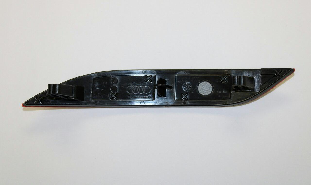 Deflector parachoques trasero derecho VAG 8V0945106 precio, desde 19,21 EUR