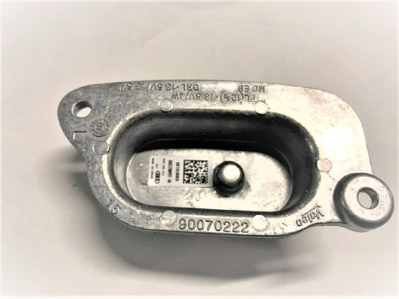 8V0998473 VAG