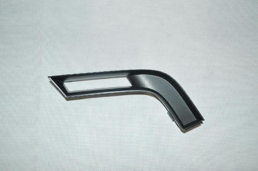 Comprar 8V3807823 VAG Moldura de parachoques delantera izquierda
