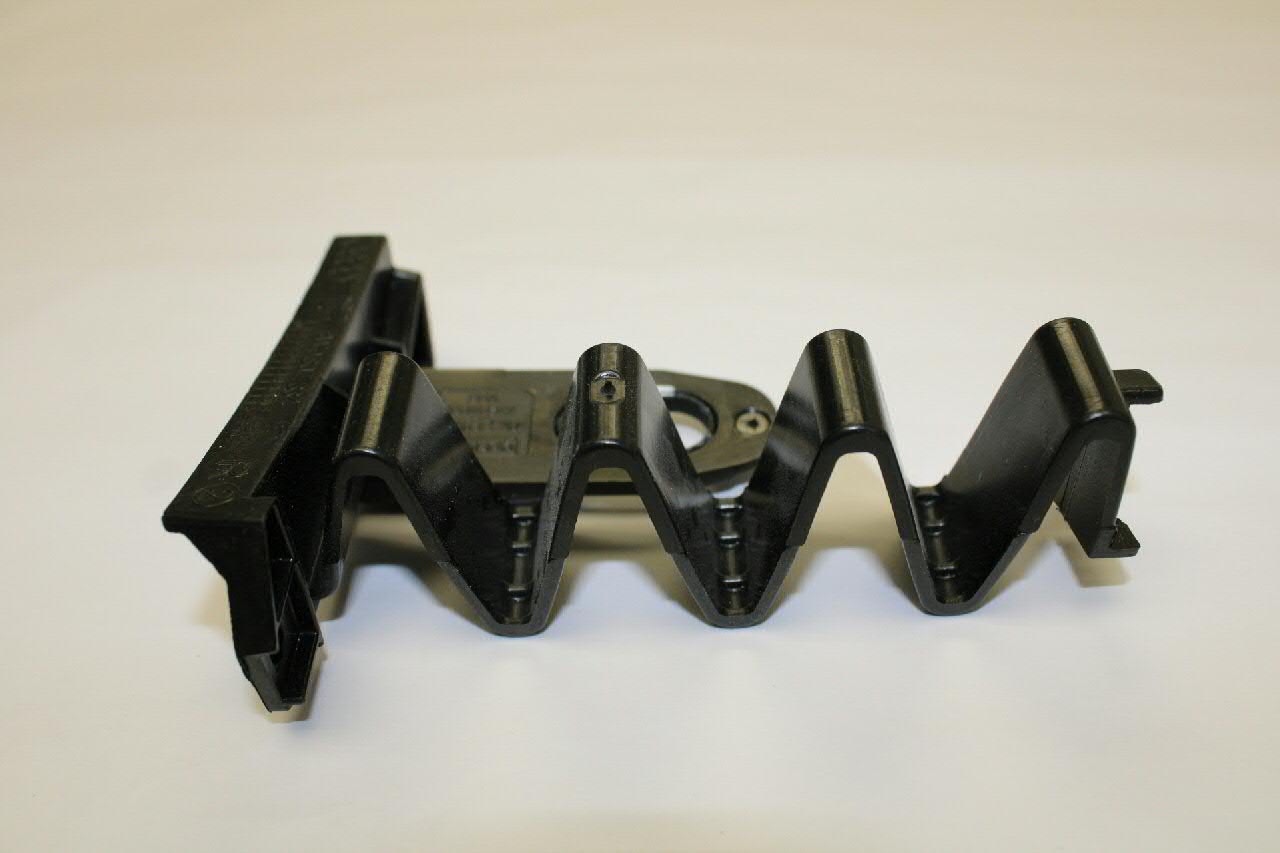 Guía del parachoques delantero VAG 8W0807334 precio, desde 11,96 EUR