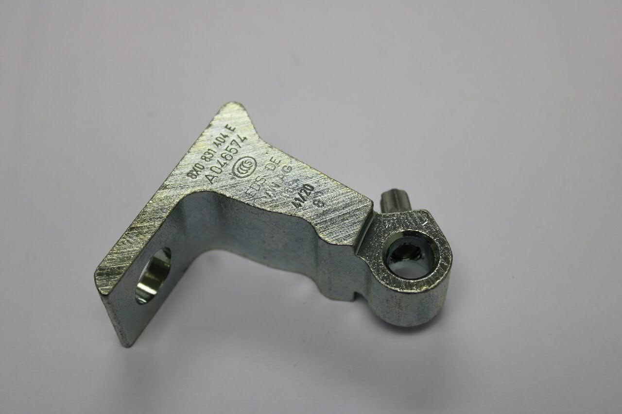8X0831404E VAG Bisagra superior derecha de puerta trasera batiente
