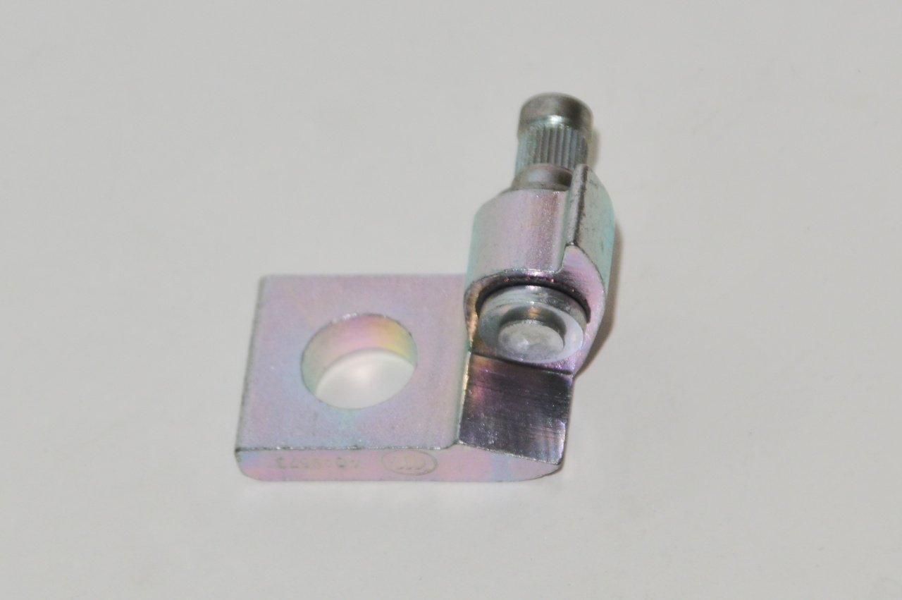 Bisagra inferior derecha de puerta trasera batiente VAG 8X4833406A precio, desde 25,94 EUR